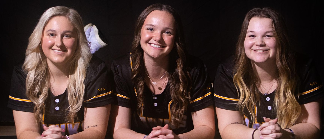 CSM Softball Opens Season with a 2-2 Split in North Carolina, Ready to Build for the Future